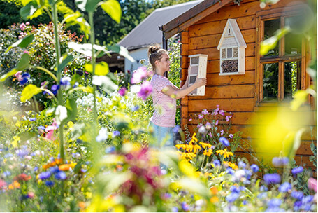 Insektenhotel am Gartenhaus